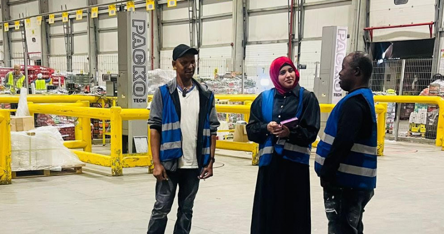 زيارة ميدانية لأصحاب الهمم في مكان عملهم بمصنع للخضروات